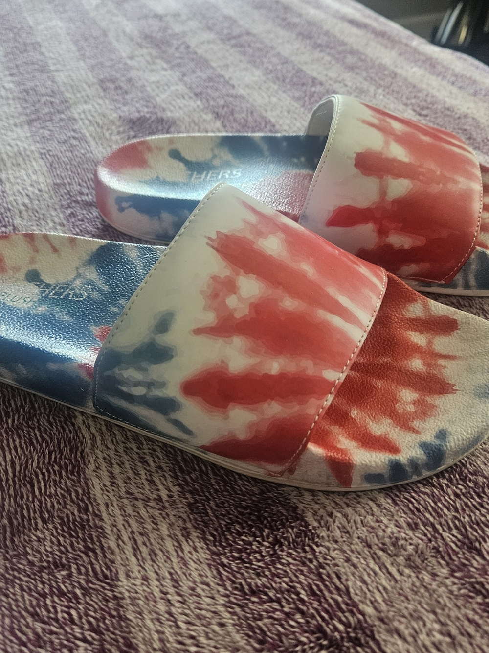 Skechers Tie-Dye Slide Sandals - Red, White, Blue